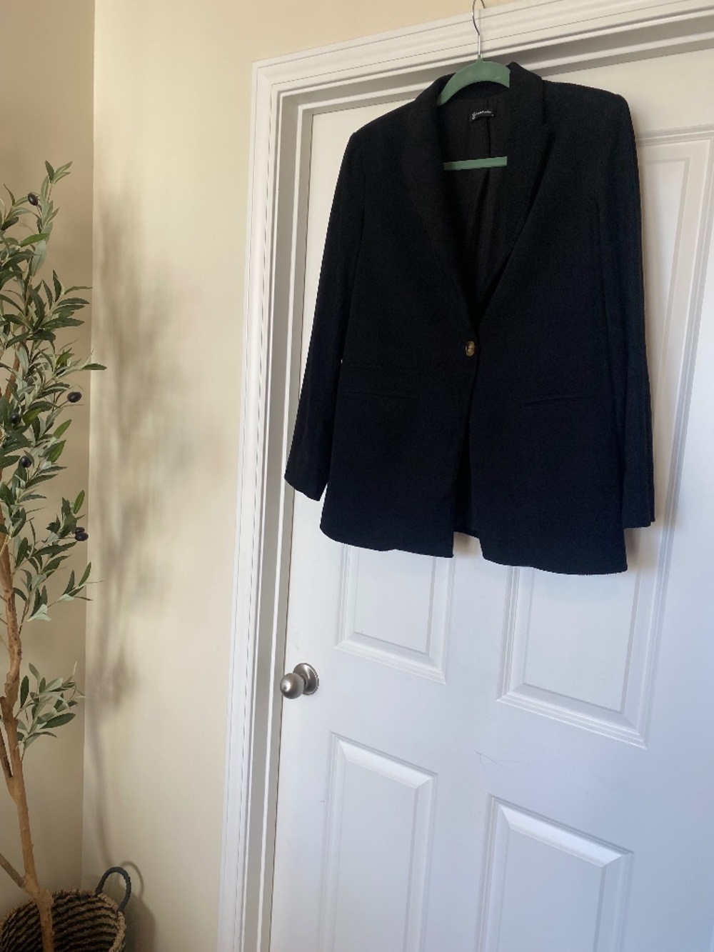 Black casual blazer size Medium